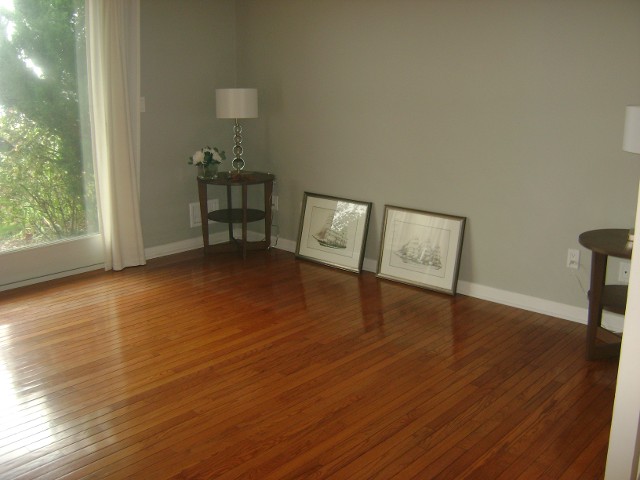 Empty Living Room Before Renovation  